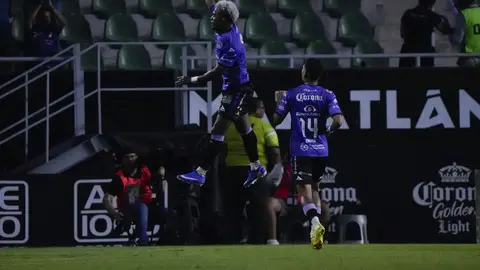 ¡Apareció la ‘Ley del Ex’! Mazatlán golea al León con doblete incluido de Brian Rubio