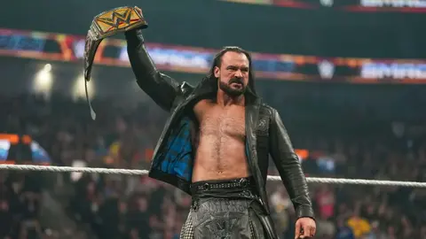 Drew McIntyre con el campeonato de la WWE | WWE