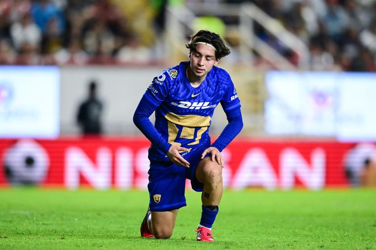 Jordan Carrillo, de Pumas, en lamento en el duelo ante Necaxa | MEXSPORT