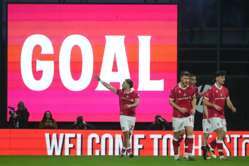 Wrexham United festeja uno de sus goles contra Chelsea en la FA Cup | AP