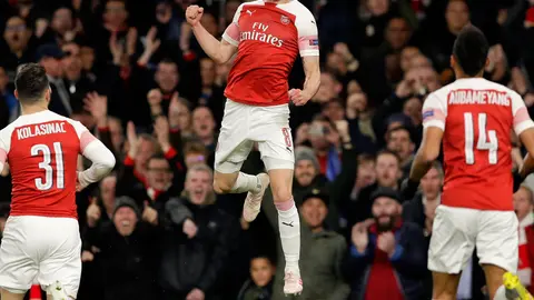 Ramsey festeja una anotación durante un juego del Arsenal | AP