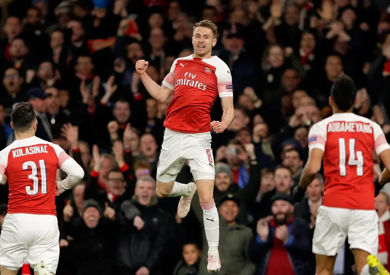 Ramsey festeja una anotación durante un juego del Arsenal | AP
