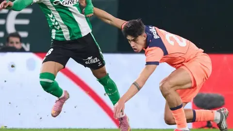 Nelson Deossa durante un encuentro con Real Betis l INSTA: @nelsondeossasuarez06