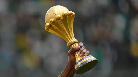 La protesta de Senegal con la Copa Africana l AP