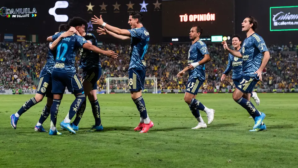 Águilas festejando tras la aontación de Alexis Gutiérrez ante Santos | MEXSPORT