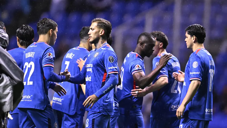 Jugadores de Cruz Azul celebran gol ante Pachuca | MEXSPORT