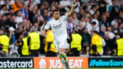 Kylian Mbappé celebra su gol ante Bayern Munich l AP