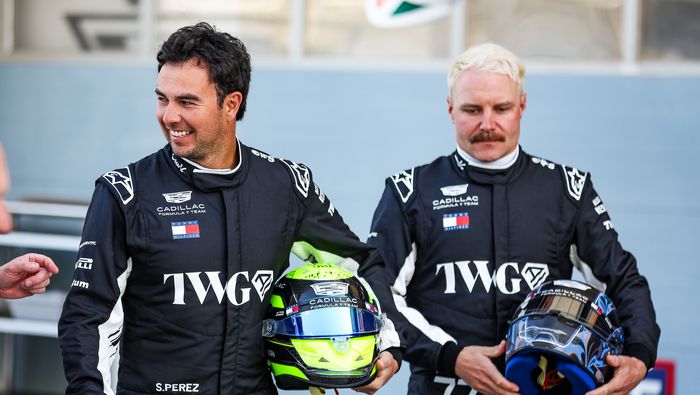 Checo Pérez y Valtteri Bottas durante la pretemporada en Bahréin con Cadillac | MEXSPORT
