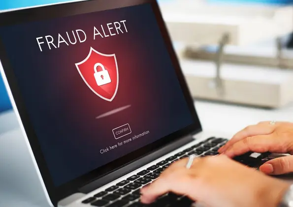 Ciberdelincuentes aprovechan la popularidad de cantantes y conciertos para cometer fraudes / FREEPIK