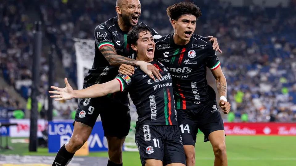 Jugadores de Atlético San Luis en celebración en el partido contra Rayados de Monterrey | IMAGO 7