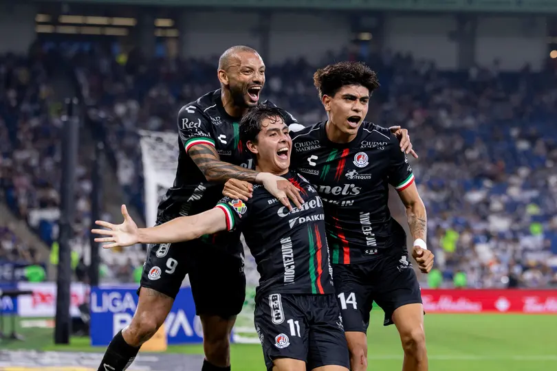 Jugadores de Atlético San Luis en celebración en el partido contra Rayados de Monterrey | IMAGO 7