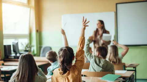 El calendario escolar incluye varios descansos antes del cierre del ciclo en julio de 2026./ Pixabay