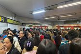 ¿Qué pasó HOY 7 de abril en la Línea 3 del Metro CDMX? Usuarios se quejan por demora de trenes