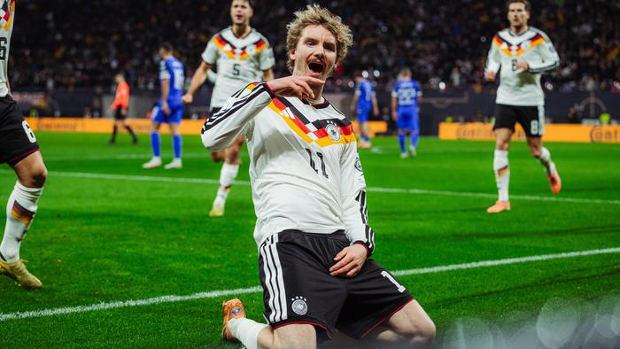 Nick Woltemade, delantero de la Selección de Alemania, celebra un gol. l @DFB_Team
