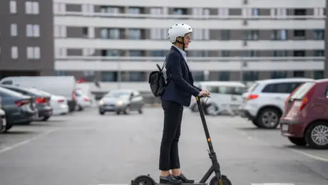 Estas personas no están obligadas a emplacar scooters y motos eléctricas en CDMX