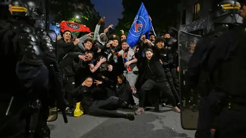 Casi 130 arrestos en París en medio de las celebraciones por la clasificación del PSG a la Final