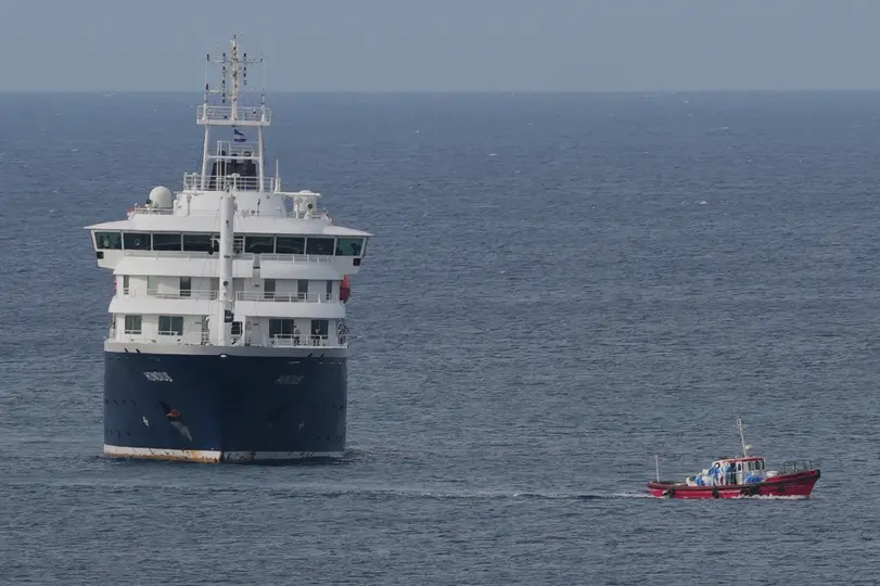 El crucero MV Hondius fue escenario de un brote de hantavirus durante una travesía por el Atlántico Sur./ AP