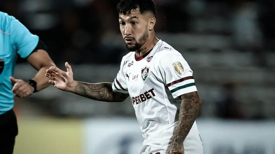 Luciano Acosta en juego contra Independiente Rivadavia | X: @FluminenseFC