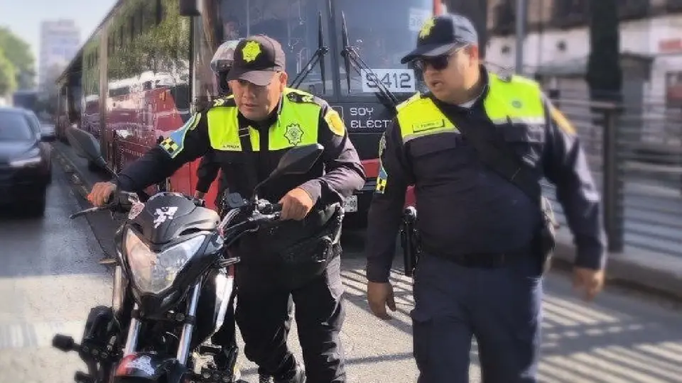 También se espera que esta medida pase a otras corporaciones policiacas / FB: @MetrobusCDMX
