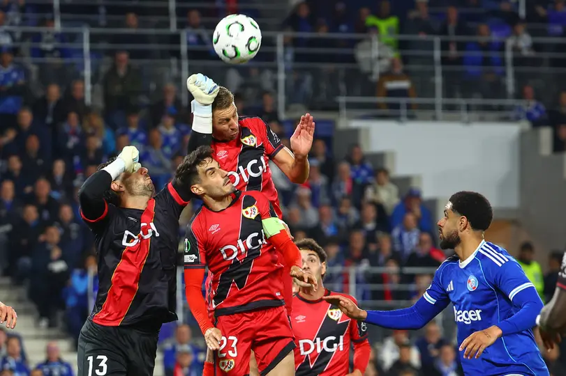 Estrasburgo vs Rayo Vallecano l AP