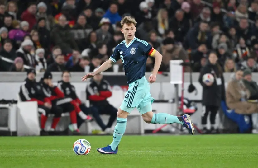 Joshua Kimmich, líder y capitán, de la Selección de Alemania. l AFP