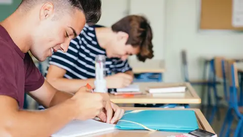 Las clases terminarán para escuelas públicas y privadas de todo México / Magnific