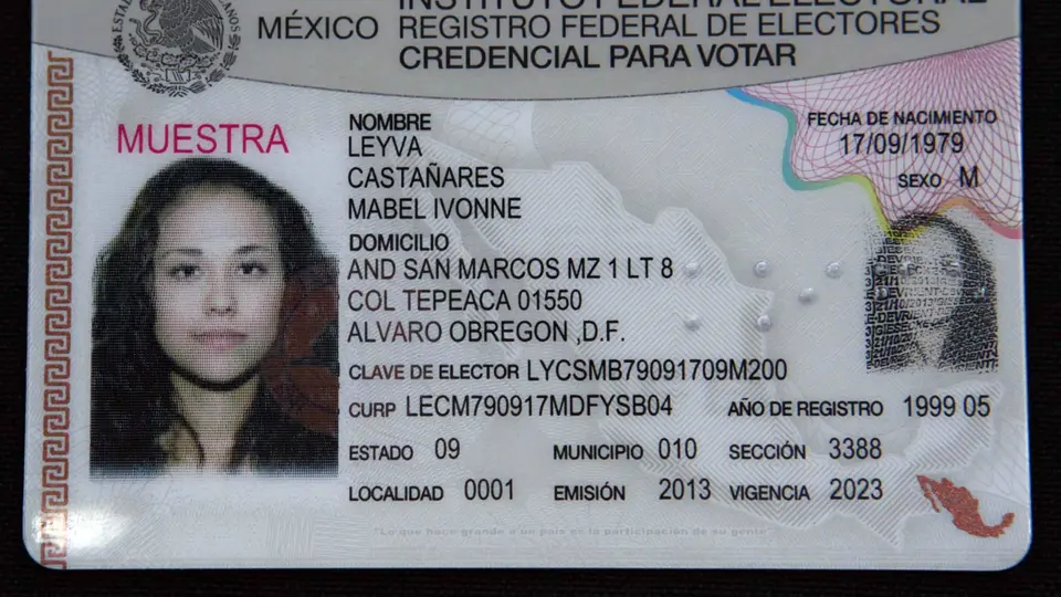 La nueva credencial del INE permitirá incorporar datos de identidad indígena y afromexicana sin carácter obligatorio. / INE