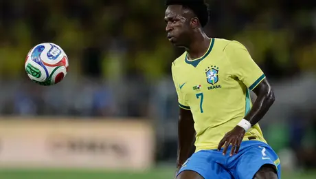 Ancelotti lanza advertencia rumbo al Mundial: espera la mejor versión de Vinícius Jr.