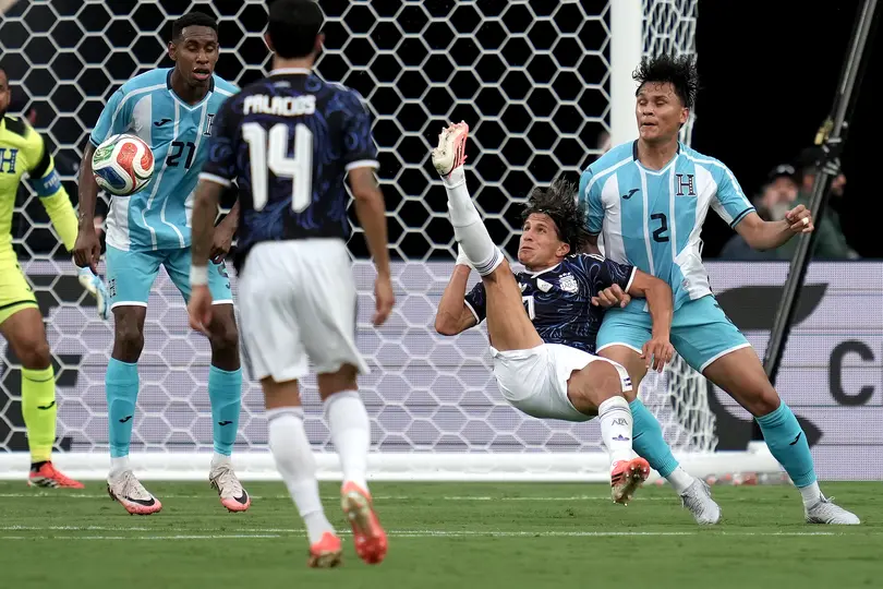 Giuliano Simeone, con Argentina | AP