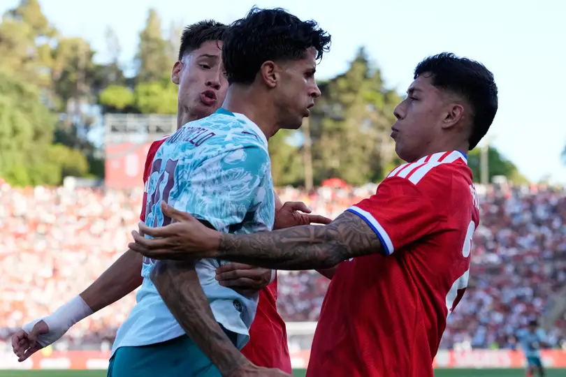Pelea entre Portugal y Chile | AP