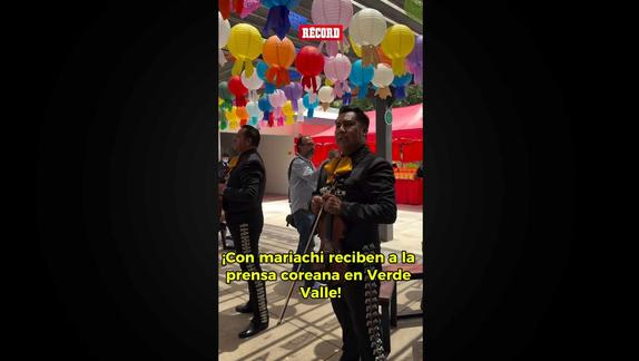 ¡BIENVENIDOS A LA PERLA TAPATÍA! Con todo y mariachi, México recibe a Corea del Sur