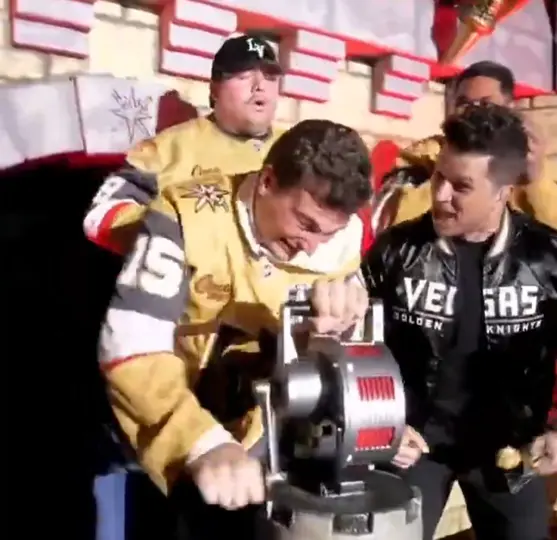 Mendoza fue invitado de los Golden Knights | Redes