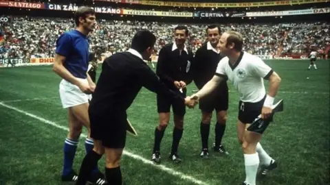 El protocolo, previo al 'Partido del Siglo', en México 1970 l captura