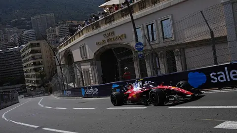 Lewis Hamilton en el Gran Premio de Mónaco | AP