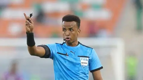 Mundial 2026: árbitro somalí rompe el silencio tras ser rechazado en Estados Unidos