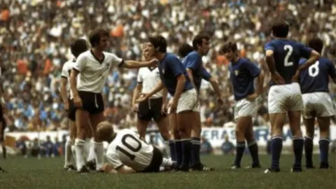 Alemania Federal e Italia, en el 'Partido del Siglo' de México 1970. l captura