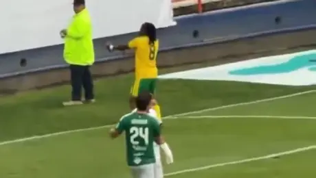 Tshabalala repite dosis a México, en Pachuca, y desata euforia con baile en Juego de Leyendas
