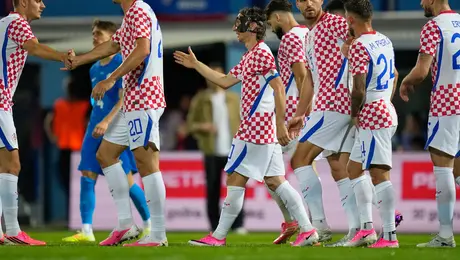 Croacia vence a Eslovenia con gol agónico de Pasalic antes del Mundial