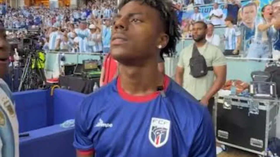 Aquí apareció con la playera de Cabo Verde | Redes