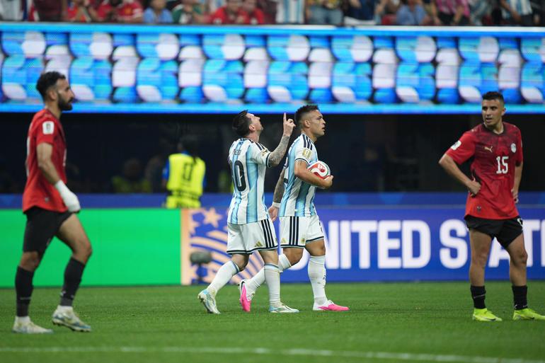Messi celebra el gol ante Egipto | AP