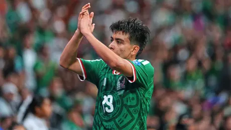 ¿A la Premier League? Reportan interés de clubes ingleses en Gilberto Mora