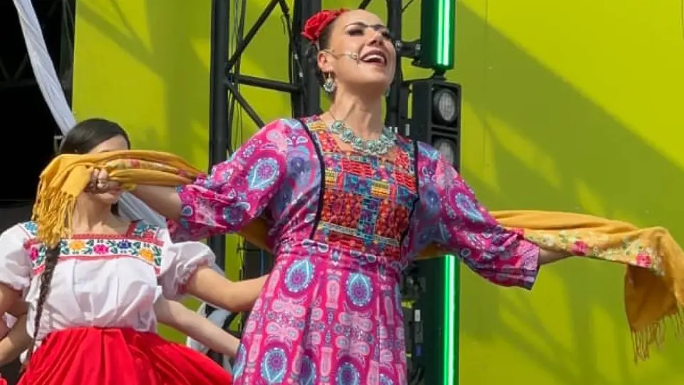 Karen Espriu y Sofía Galeana encabezaron el elenco que dio vida a Frida Kahlo en diferentes etapas de su vida./ Cortesía