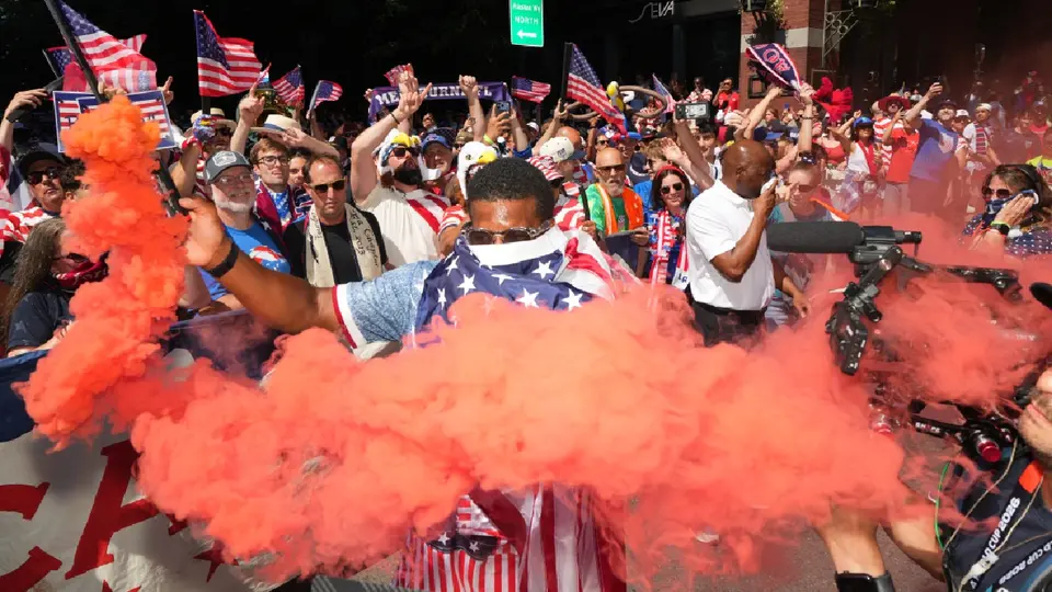 Afición de Estados Unidos convierte Seattle en una fiesta antes del duelo ante Bélgica