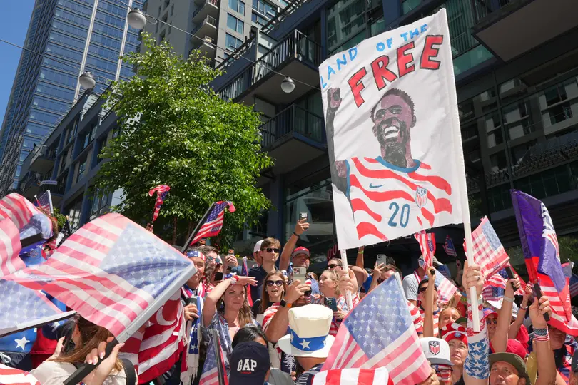 Miles de aficionados de Estados Unidos salieron a las calles de Seattle | AP