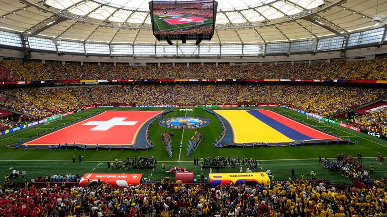 Protocolo de inicio en Suiza vs Colombia | AP