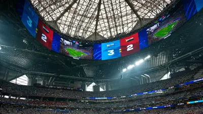 Argentinos agreden a fans de Egipto con latas de cerveza en el Estadio Atlanta