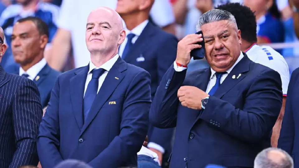 Claudio "Chiqui" Tapia junto con Infantino en el Mundial 2026 | MEXSPORT