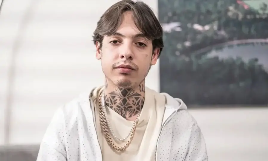 Fátima Bosch negó tener una relación sentimental con el cantante Natanael Cano. / Especial