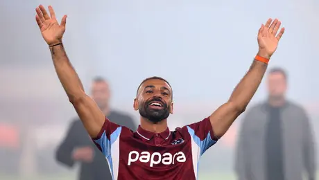 Salah sorprende al mundo y ficha con el Trabzonspor de la liga Turca