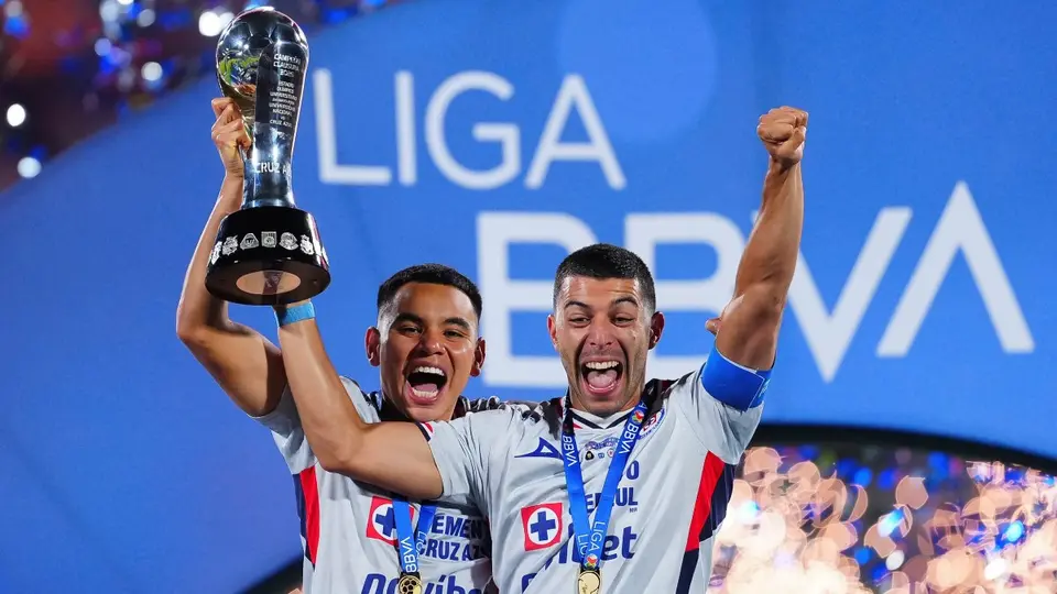 Erik Lira con Cruz Azul en el Clausura 2026 | IMAGO 7